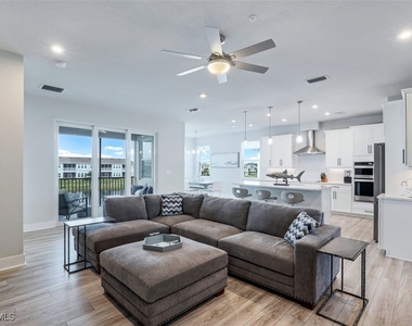 4705 Arboretum Circle - Photo Thumbnail 1