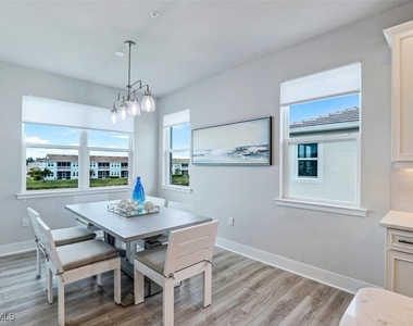 4705 Arboretum Circle - Photo Thumbnail 10
