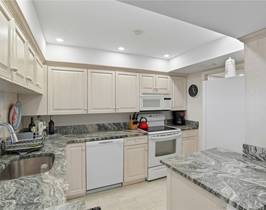 25900 Hickory Boulevard - Photo Thumbnail 6