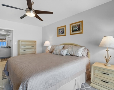 25900 Hickory Boulevard - Photo Thumbnail 10