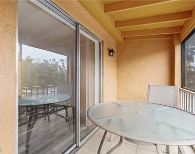 12658 Kenwood Lane - Photo Thumbnail 21