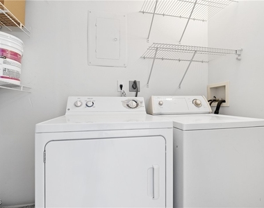 12658 Kenwood Lane - Photo Thumbnail 19