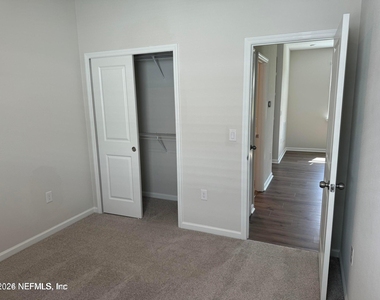 41 Spruce Hill Point - Photo Thumbnail 13