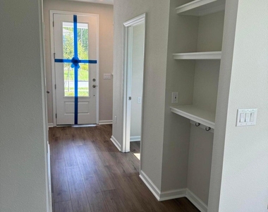 41 Spruce Hill Point - Photo Thumbnail 14