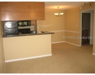 209 Lake Brook Circle - Photo Thumbnail 3