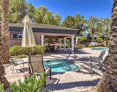 801 Dana Hills Court - Photo Thumbnail 3