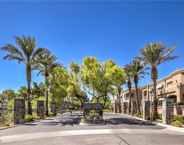 801 Dana Hills Court - Photo Thumbnail 2