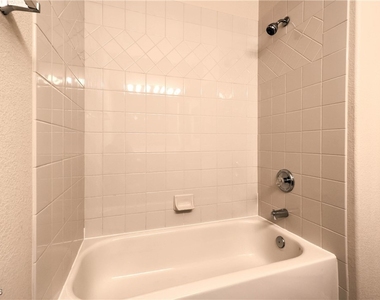 801 Dana Hills Court - Photo Thumbnail 16