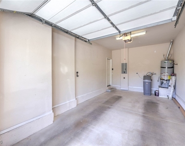 801 Dana Hills Court - Photo Thumbnail 11