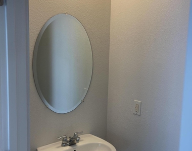 7003 Butterfield Court - Photo Thumbnail 8