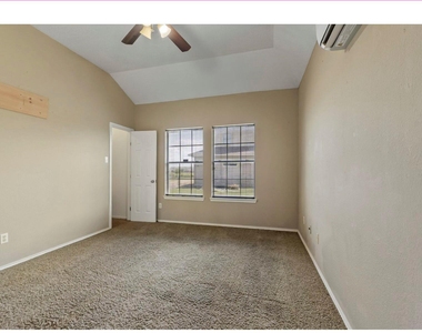 12015 Arnhamn Ln - Photo Thumbnail 18