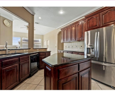 12015 Arnhamn Ln - Photo Thumbnail 15