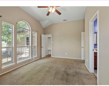 12015 Arnhamn Ln - Photo Thumbnail 21