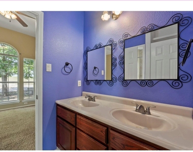 12015 Arnhamn Ln - Photo Thumbnail 20
