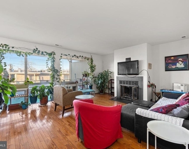 7244 Donnell Place - Photo Thumbnail 5