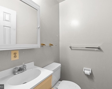 7244 Donnell Place - Photo Thumbnail 20