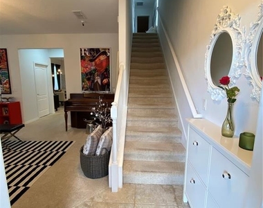 7307 Ella Lane - Photo Thumbnail 9