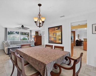 5409 Palm Aire Drive - Photo Thumbnail 10