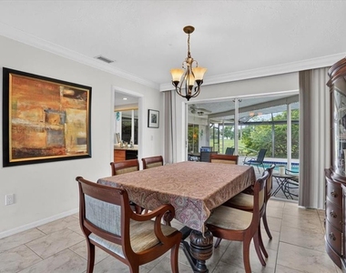 5409 Palm Aire Drive - Photo Thumbnail 9