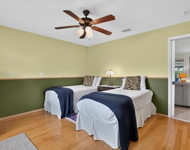 5409 Palm Aire Drive - Photo Thumbnail 25