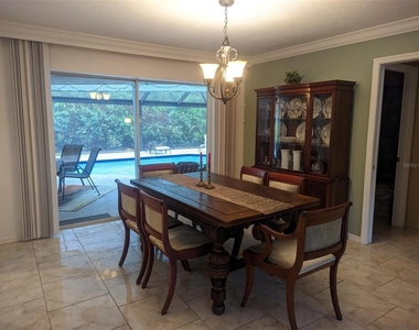 5409 Palm Aire Drive - Photo Thumbnail 10