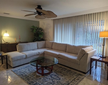 5409 Palm Aire Drive - Photo Thumbnail 11