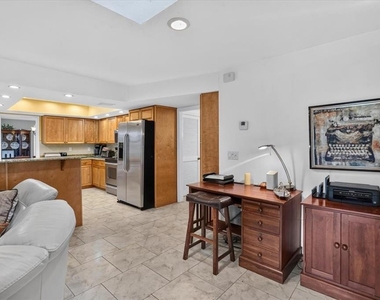5409 Palm Aire Drive - Photo Thumbnail 17