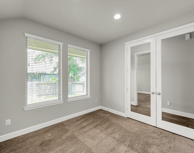 328 Rise Lane - Photo Thumbnail 12