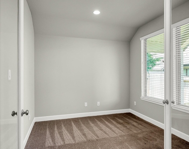 328 Rise Lane - Photo Thumbnail 10