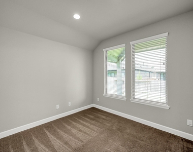 328 Rise Lane - Photo Thumbnail 11