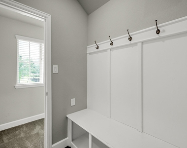 328 Rise Lane - Photo Thumbnail 40