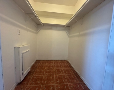 6405 Westward Street - Photo Thumbnail 9