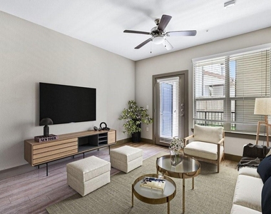 1920 Hollister Street - Photo Thumbnail 4