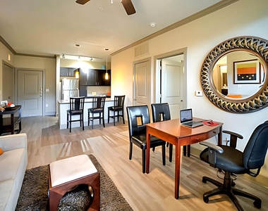 1920 Hollister Street - Photo Thumbnail 5