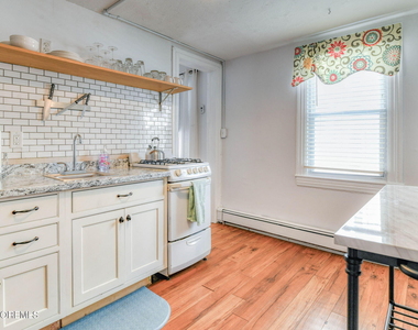 19 Webb Avenue - Photo Thumbnail 4