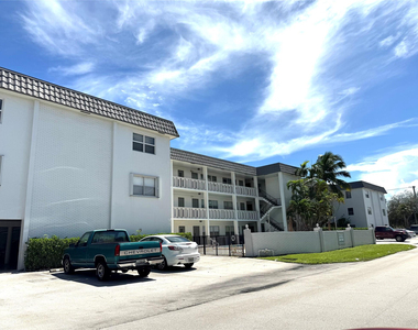 6200 Ne 22nd Way - Photo Thumbnail 12
