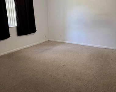 6200 Ne 22nd Way - Photo Thumbnail 8