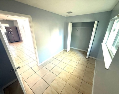 7480 10th Court - Photo Thumbnail 5