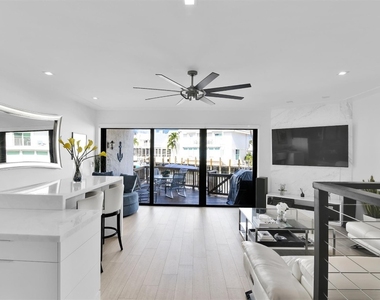 1035 Boca Cove Lane - Photo Thumbnail 19