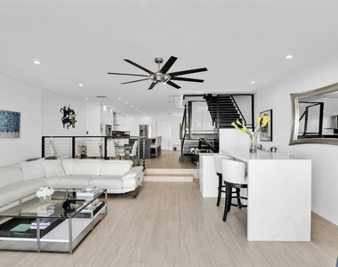 1035 Boca Cove Lane - Photo Thumbnail 27