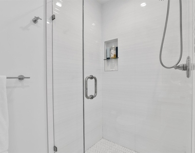 1035 Boca Cove Lane - Photo Thumbnail 46
