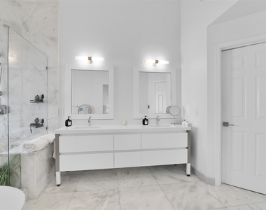 1035 Boca Cove Lane - Photo Thumbnail 37