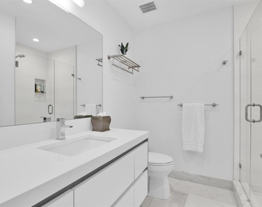 1035 Boca Cove Lane - Photo Thumbnail 44