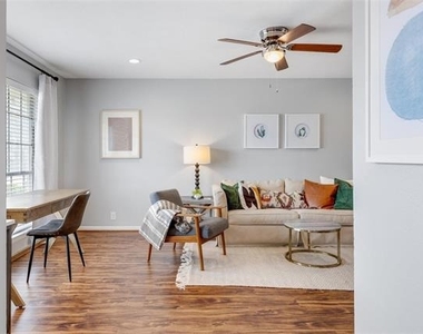 607 W Cedar Street - Photo Thumbnail 9