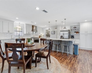 607 W Cedar Street - Photo Thumbnail 5