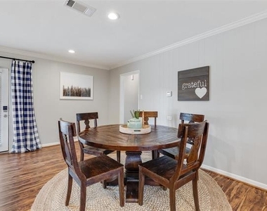 607 W Cedar Street - Photo Thumbnail 6