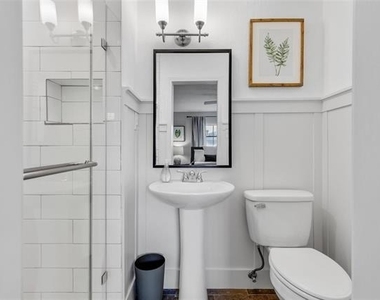 607 W Cedar Street - Photo Thumbnail 16