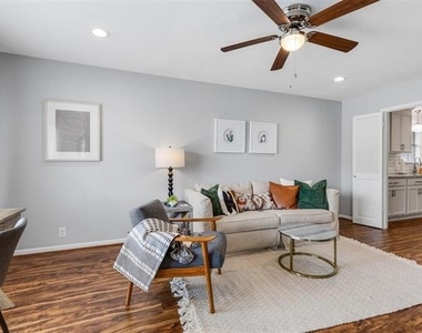 607 W Cedar Street - Photo Thumbnail 7