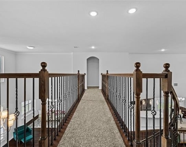 2305 Hickey Drive - Photo Thumbnail 7