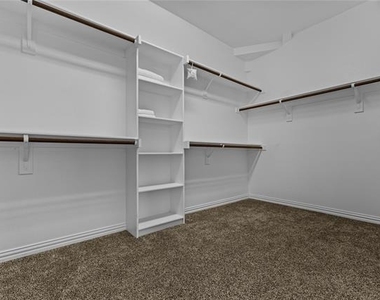 2305 Hickey Drive - Photo Thumbnail 25
